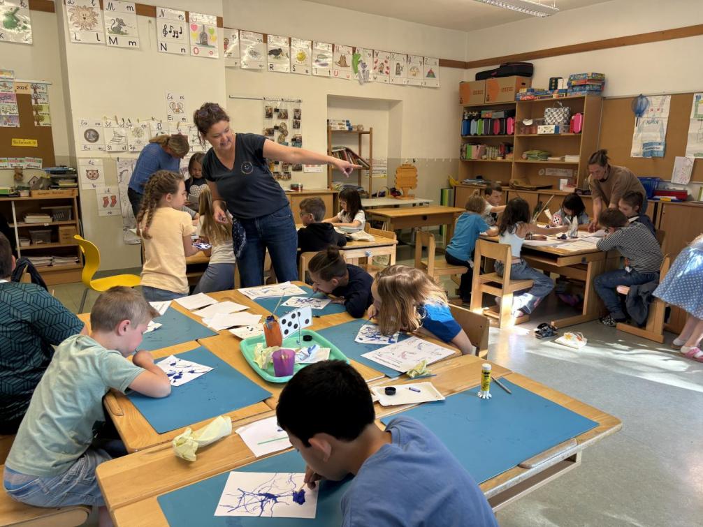 In der Klasse beim Arbeiten